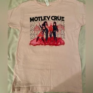 Motley Crue tshirt size large